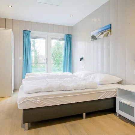 בית נופש Vicky - Aan Zee יוליאנאדורפ